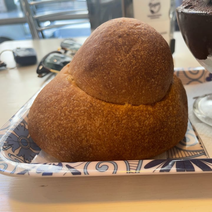 review photo of Bar Dolcezza di Cuscunà Temistocle Brioche con tuppo shared by @greta08 on 08 Jun 2022 - review