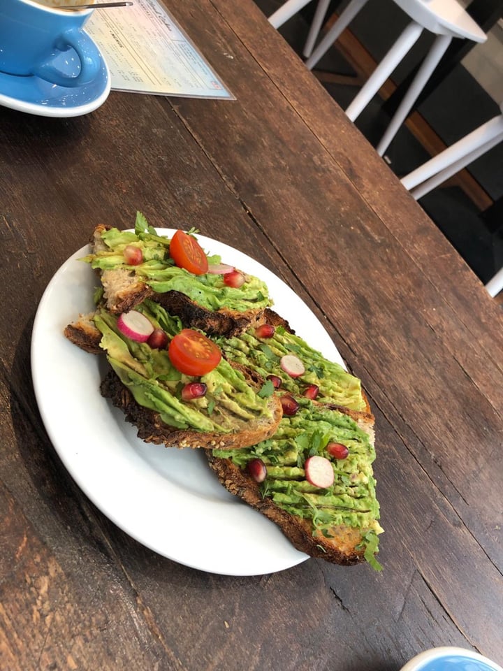 review photo of Cloud Cakes Avocado Toast shared by @jcap12 on 18 Sep 2019 - review