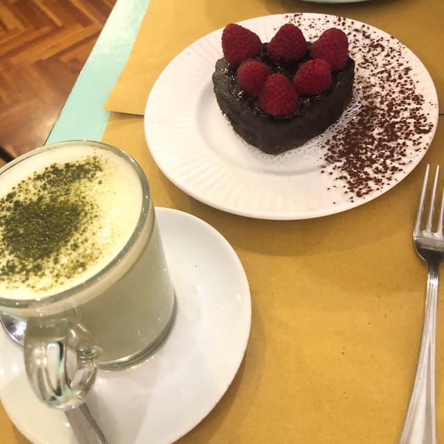 Foto del piatto “Matcha e tortina”