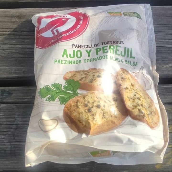 photo of Auchan Panecillos tostados con ajo y perejil shared by @txispa on  02 Dec 2022 - review