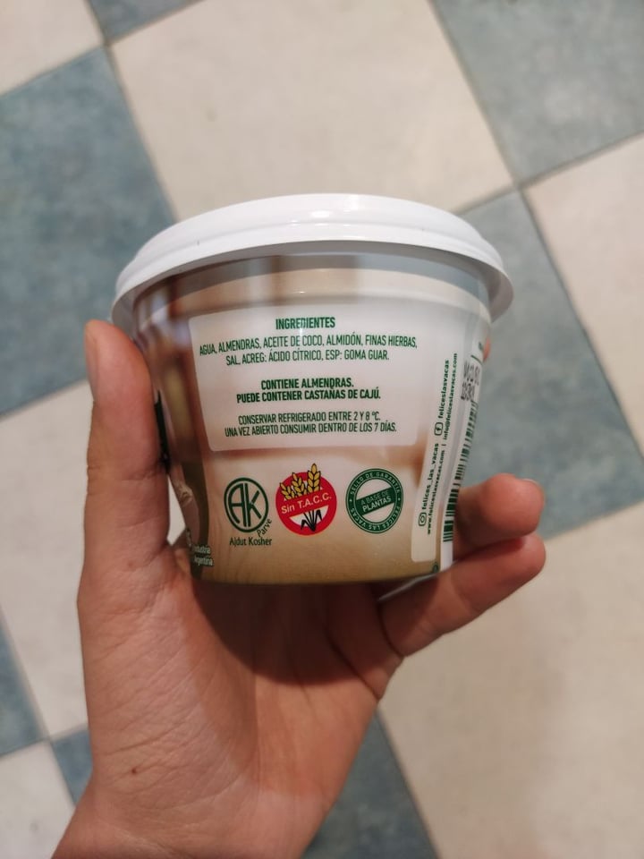review photo of Felices Las Vacas Queso Untable Fantastique Finas Hierbas shared by @celes on 31 Mar 2021 - review