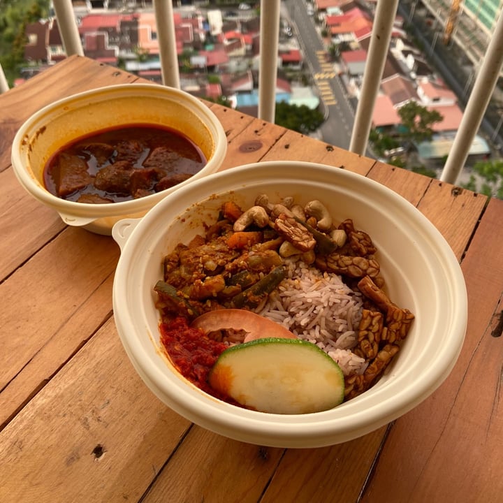 photo of Pinxin Vegan Cuisine Nasi Lemak shared by @dafnelately on  30 Oct 2021 - review