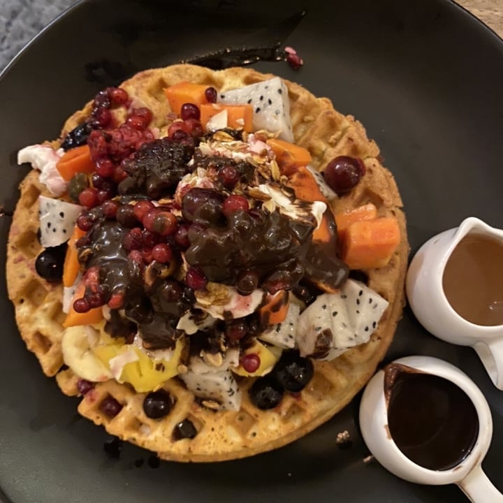 photo of Eat.Co Waffles shared by @peruseando on  14 Oct 2021 - review