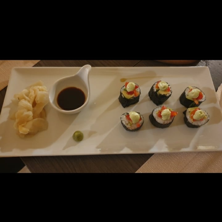 photo of Pesto di Pistacchio Sushi vegano shared by @siaale on  13 Dec 2021 - review