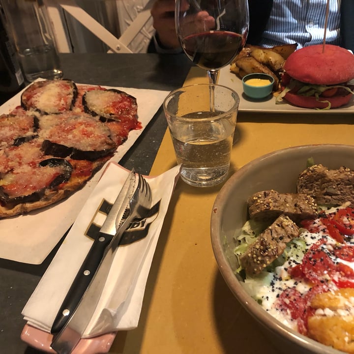 photo of Buddy Italian Restaurant Cafè Aubergine Pizza With Vegan Mozzarella shared by @fatimars on  27 Nov 2021 - review