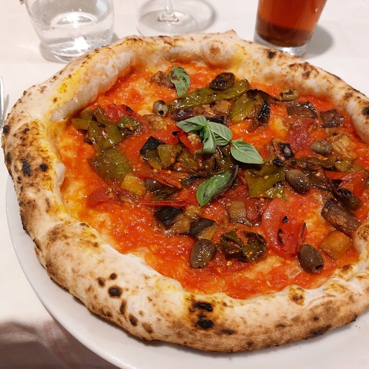 photo of Pizzeria Vizio 5 Pizza “Vera rossa” shared by @dany74 on  16 Aug 2022 - review