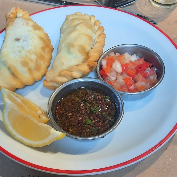 photo of Gordo Vegano Empanadas Fritas De Seitan shared by @coniitto on  20 Sep 2022 - review