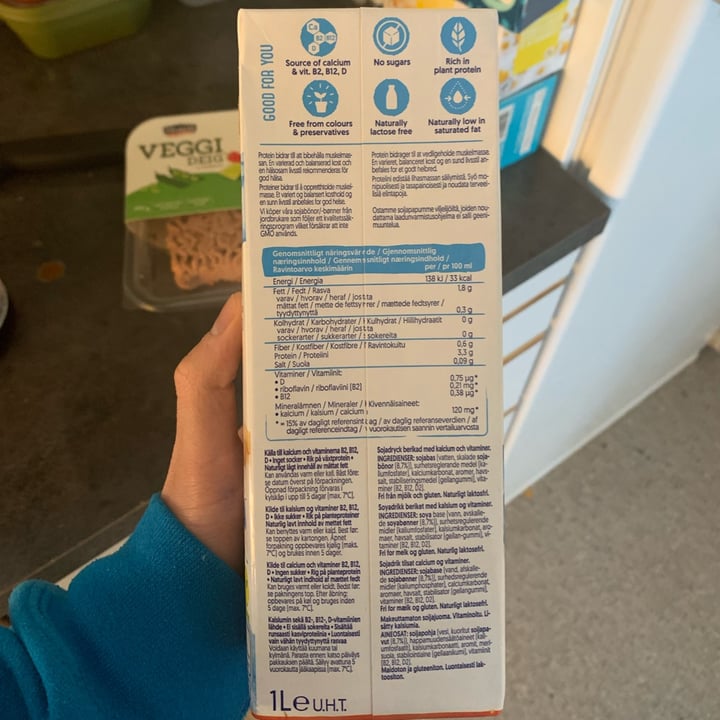 review photo of Alpro Soya Milk No Sugars shared by @denf on 02 Dec 2021 - review