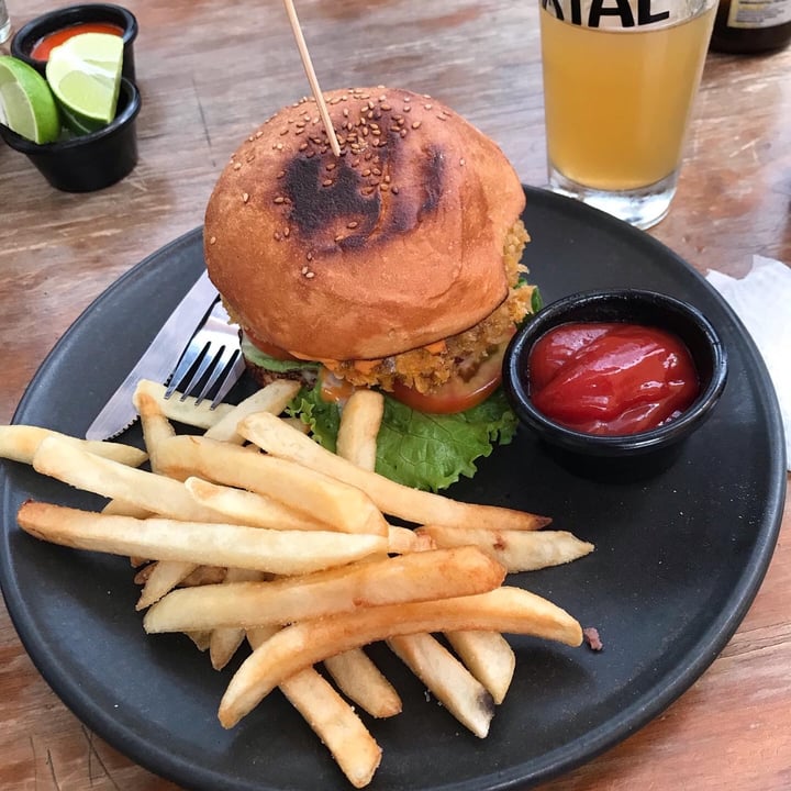 photo of Gandul cocina Vegana Gourmet - centro hamburguesa de setas crunchy shared by @silvialaveg on  17 Aug 2022 - review