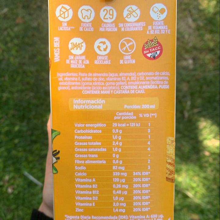 review photo of Silk Almendra vainilla shared by @delfiveg on 14 Oct 2022 - review