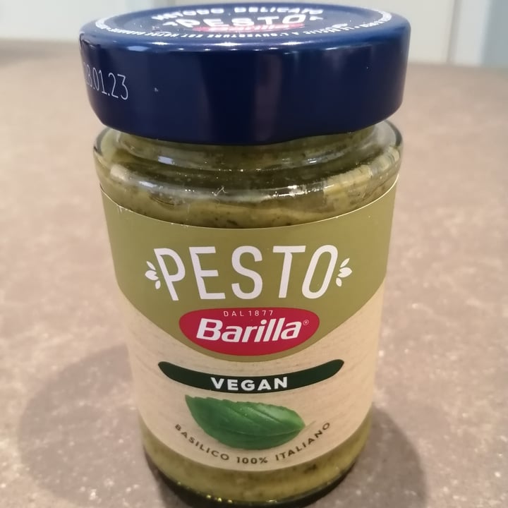 photo of Barilla Pesto Basilico Vegan shared by @maya78 on  18 Jun 2022 - review