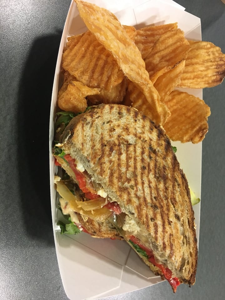 photo of Boston College Mediterranean Sandwich shared by @autumnhauser on  26 Nov 2018 - review