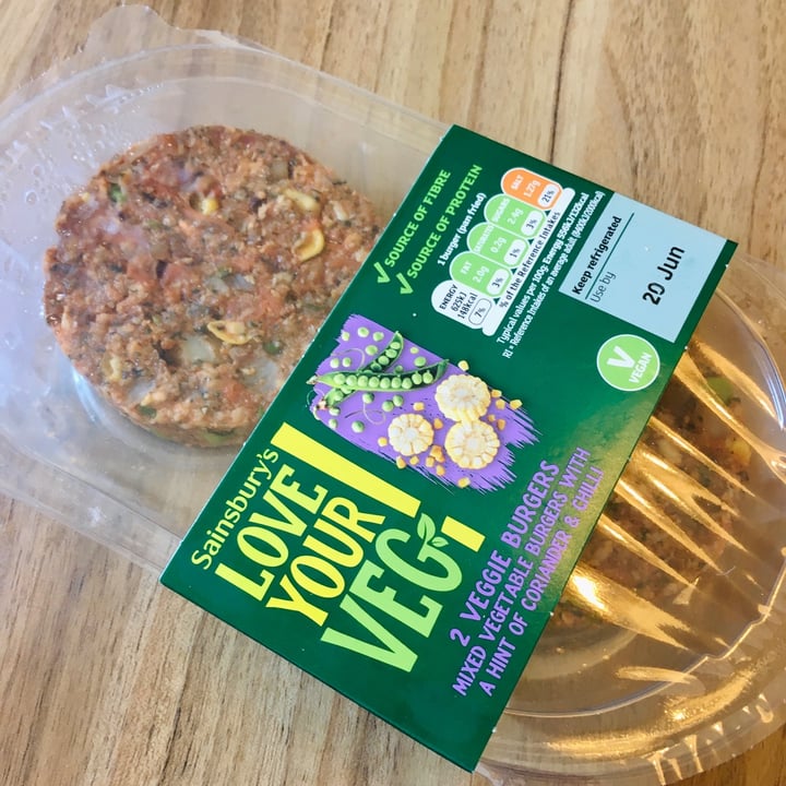 photo of Sainsbury's Love your veg 2 veggie burgers shared by @katelouisepowell on  19 Jun 2020 - review