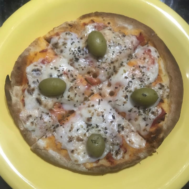 photo of Empanadas de 10 Pizza De Muzzarella shared by @jannacatts on  02 May 2021 - review