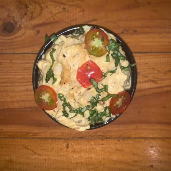 photo of Earthlings' Cafe Vegan mac & Cheese shared by @aashna9112 on  03 Jul 2020 - review