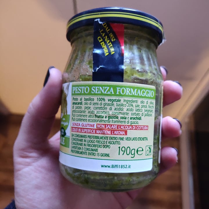 photo of Biffi Che Sugo! Pesto 100% Vegetale Senza Formaggio Jar shared by @nunziasarah on  01 Dec 2021 - review