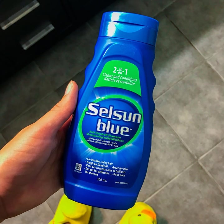 photo of Selsun Blue 2 in 1 Anti-Dandruff Shampoo shared by @illusionist on  07 Aug 2022 - review