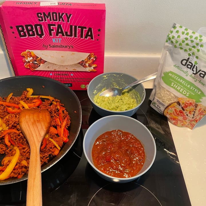 photo of Sainsbury's smoky bbq fajita kit shared by @jetlaggedlauryn on  08 Jun 2022 - review