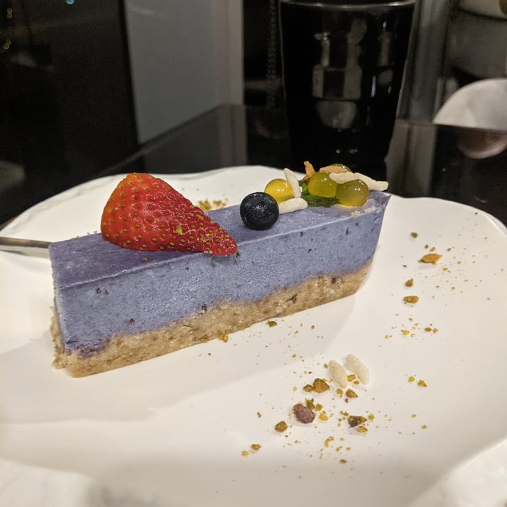 photo of Joie Coconut and blueberry false cake shared by @tancoul on  18 Jan 2021 - review