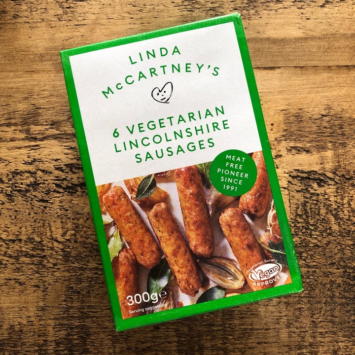 photo of Linda McCartney's 6 Vegetarian Lincolnshire Sausages shared by @skinnykatwoman on  01 Jan 2022 - review
