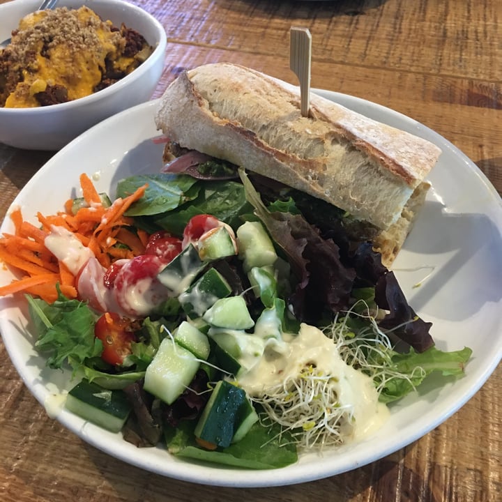 review photo of Love Life Cafe Choripan shared by @feitodeplantas on 06 Sep 2021 - review
