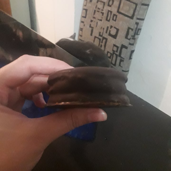 photo of Felices Las Vacas Alfajor Negro shared by @rochyalmendra on  27 Apr 2021 - review