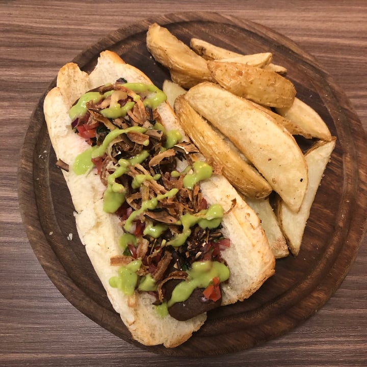 photo of Calabacitas Tiernas Bistro Hot dog vegano shared by @paolaminerva on  08 Jan 2021 - review