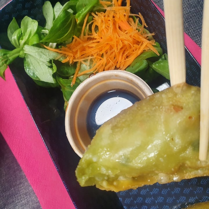 photo of Planet Sushi Gyoza Veggie shared by @susanacardich on  04 Aug 2022 - review