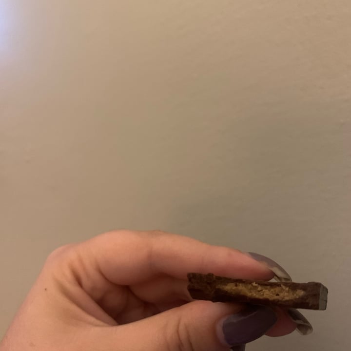 review photo of Evolved Oatmeal Cookie Dough Bar shared by @ellieangel on 15 Aug 2022 - review