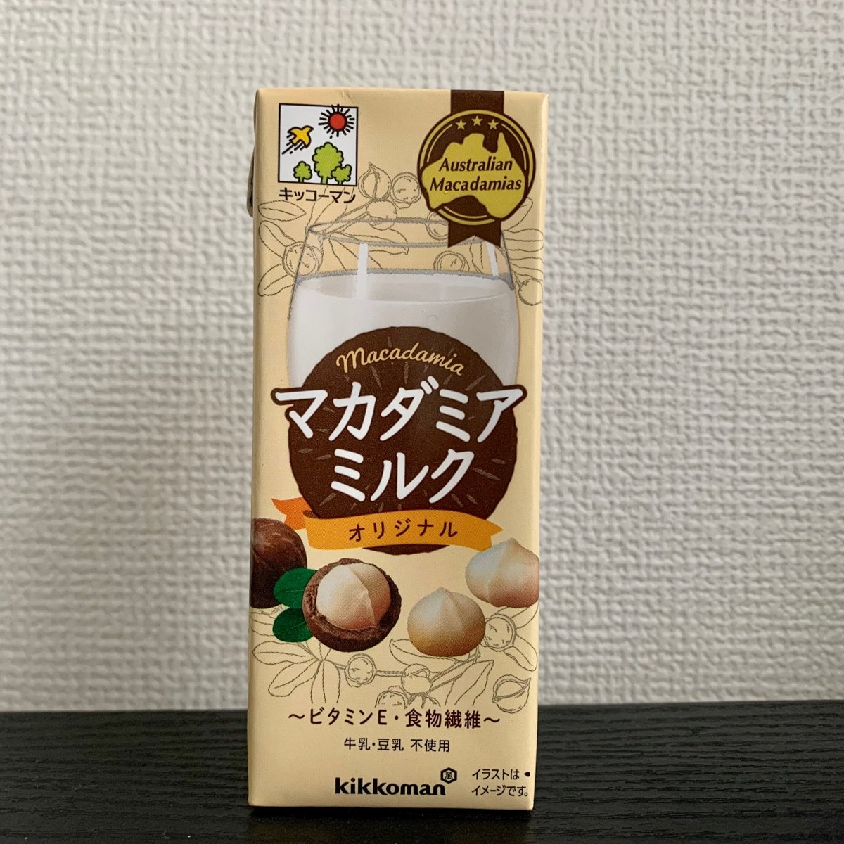 Kikkoman Macadamia flavored Soy Milk Reviews abillion
