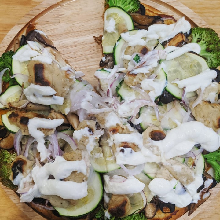 photo of Loving Vegan Mushroom pizza shared by @burranorris on  29 Apr 2021 - review