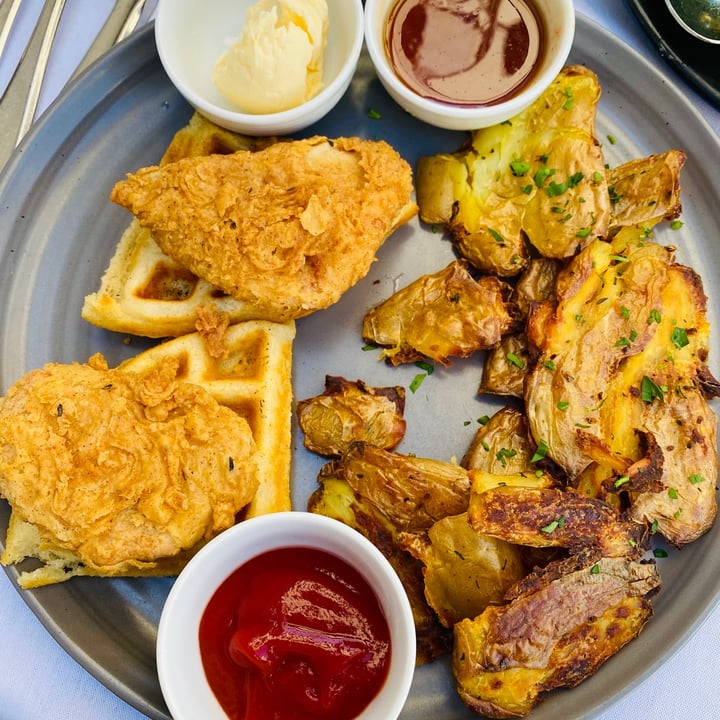 review photo of Crossroads Kitchen Chicken and Waffles shared by @rocknrolldogmom on 30 Jun 2021 - review