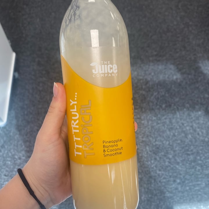 photo of The juice company Truly Tropical Smoothie shared by @jennieelouise on  09 May 2022 - review