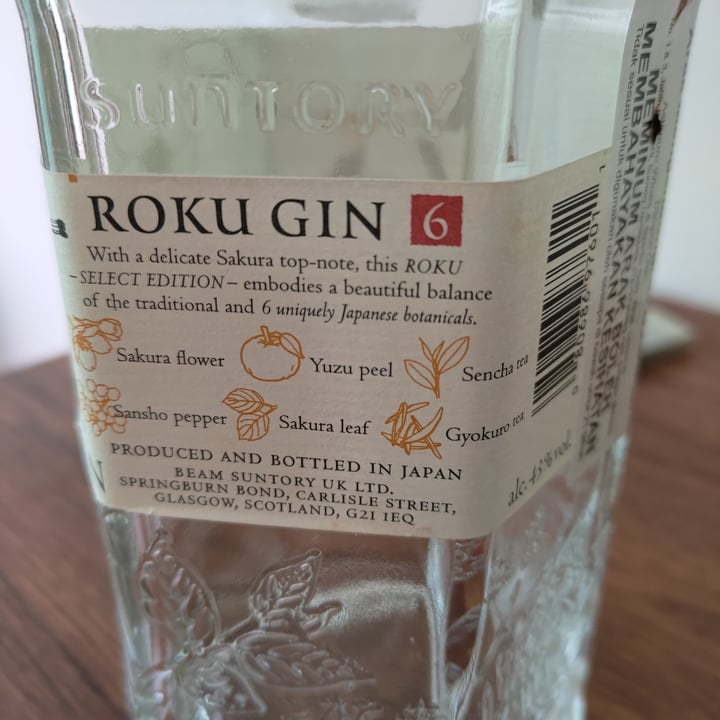 photo of Suntory Roku Gin shared by @stevenneoh on  14 Jan 2021 - review