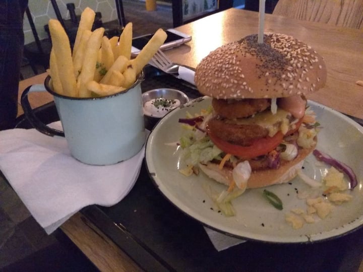 photo of Lekker Vegan Kloof Crunchy burger shared by @hayleytomes on  29 Dec 2019 - review