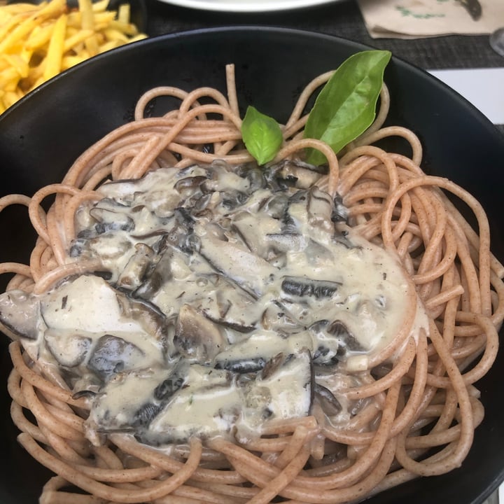 review photo of Restaurante verdeando vegano y eco Espaguetis de nata y setas shared by @iristl on 31 Jul 2021 - review