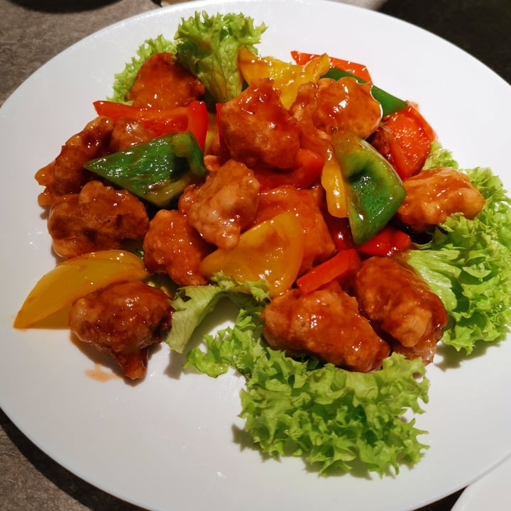 photo of Green on Earth Vegetarian Cafe Sweet And Sour "Chicken" shared by @estel-la on  24 Oct 2020 - review
