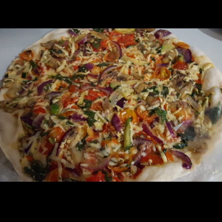 photo of Kentes Pizza Vegana shared by @veganguio on  11 Nov 2020 - review