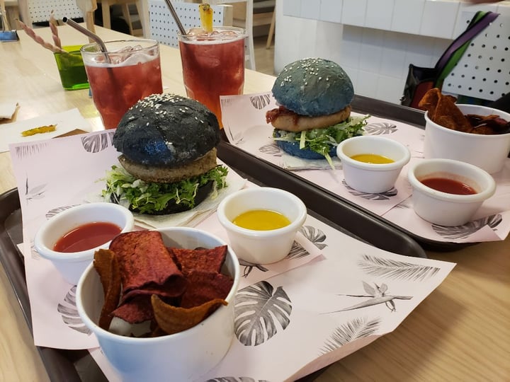 photo of Pulpa Amor Líquido Color V-urger shared by @zagadigala on  15 Jun 2019 - review