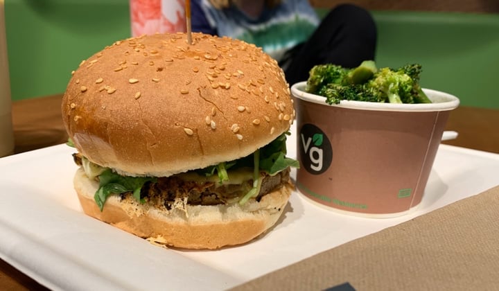 photo of Veggie Grill Grilled Quinoa + Veg Burger shared by @veghui on  02 Nov 2019 - review