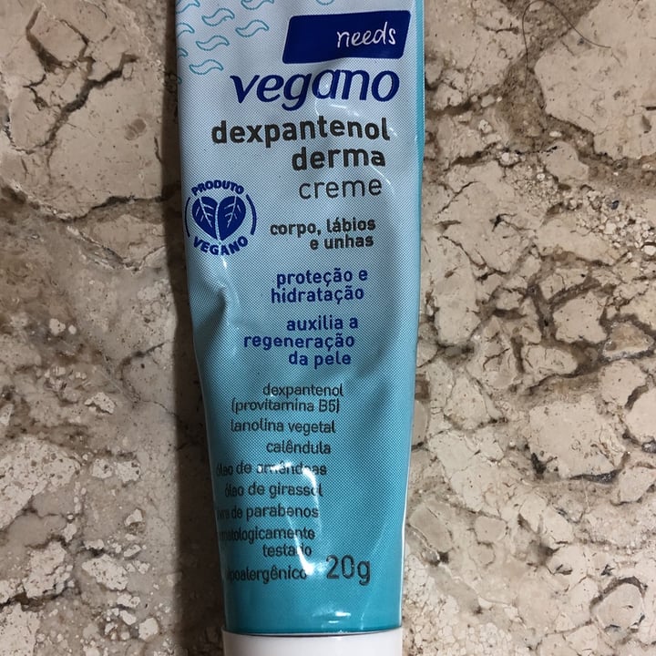 review photo of Needs Dexpantenol derma shared by @deborageoegia on 29 Jan 2022 - review