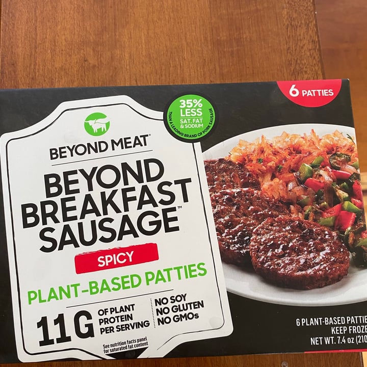 review photo of Beyond Meat Beyond Breakfast Sausage Spicy shared by @lataliz on 13 Jun 2021 - review