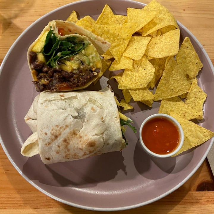 photo of Kind Kitchen Wrap, Burrito shared by @diog6liveira on  17 Jun 2021 - review