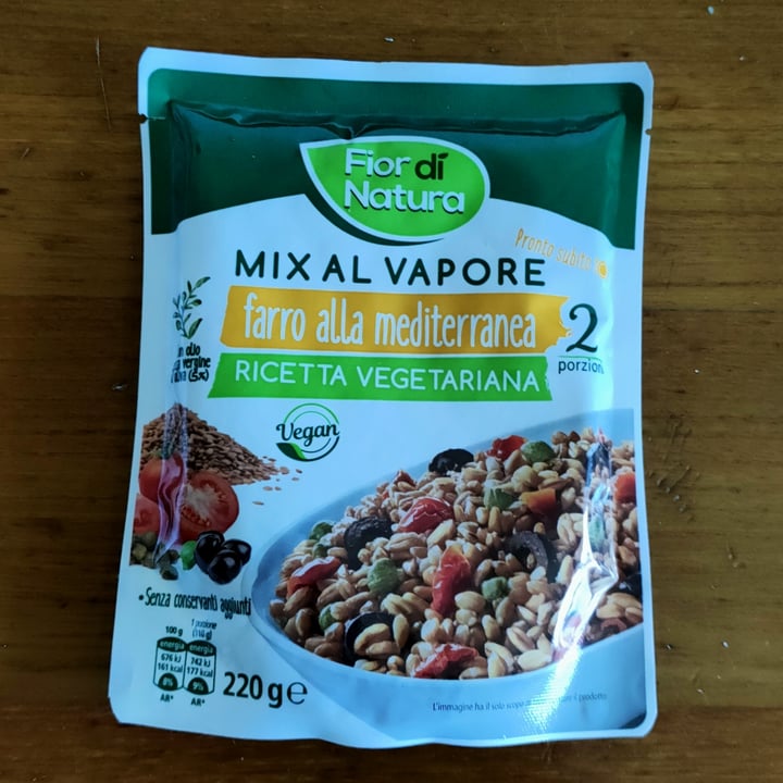 photo of Fior di Natura Farro alla mediterranea shared by @vegankiyo on  18 Apr 2022 - review