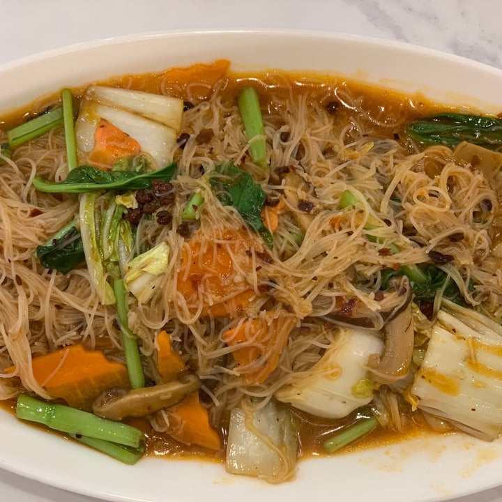 photo of White Restaurant Veganised Mala white beehoon shared by @muni on  13 Aug 2020 - review