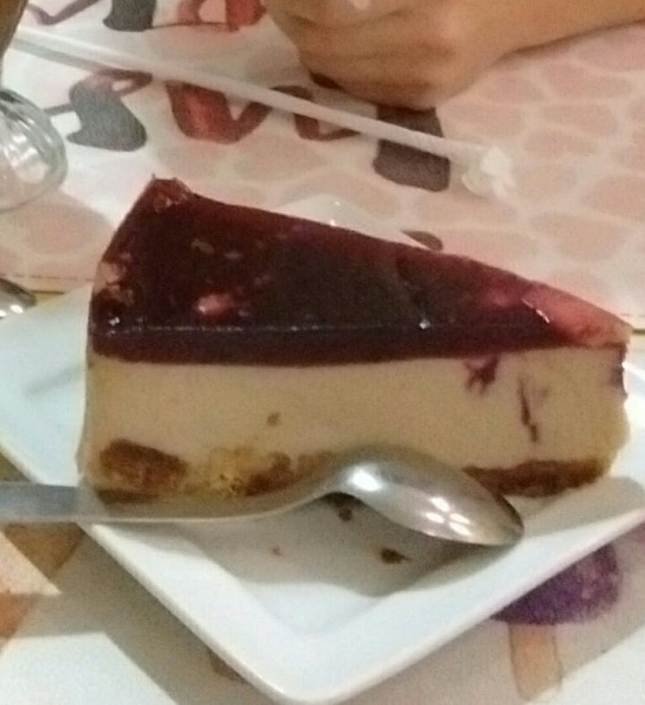 photo of Loving Hut Microcentro Cheesecake shared by @rociomandarina on  02 Aug 2019 - review