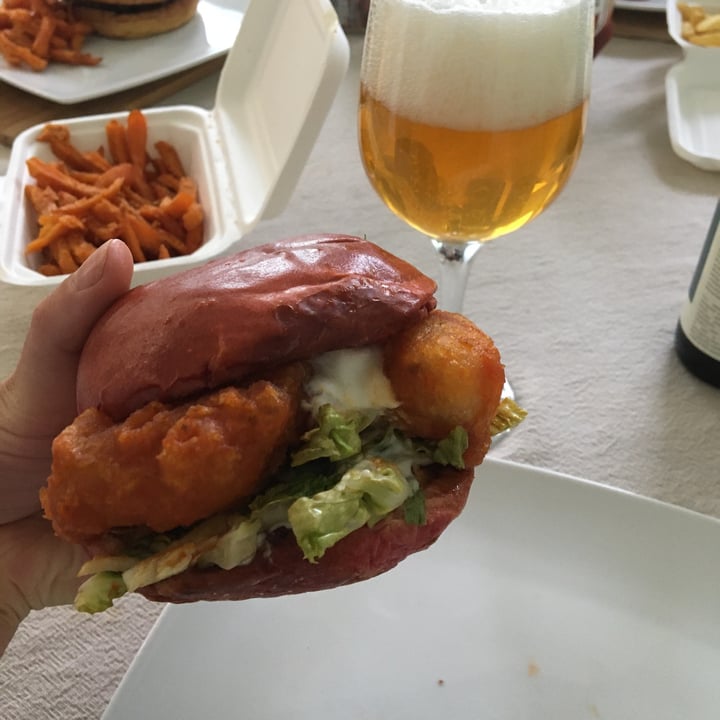 photo of BrewDog Castlegate Buffalo cauliflower burger shared by @simmat on  13 May 2020 - review