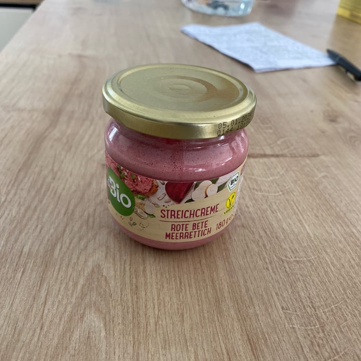 photo of dmBio Streichcreme Rote Beete shared by @hannahhartmann on  20 Apr 2022 - review