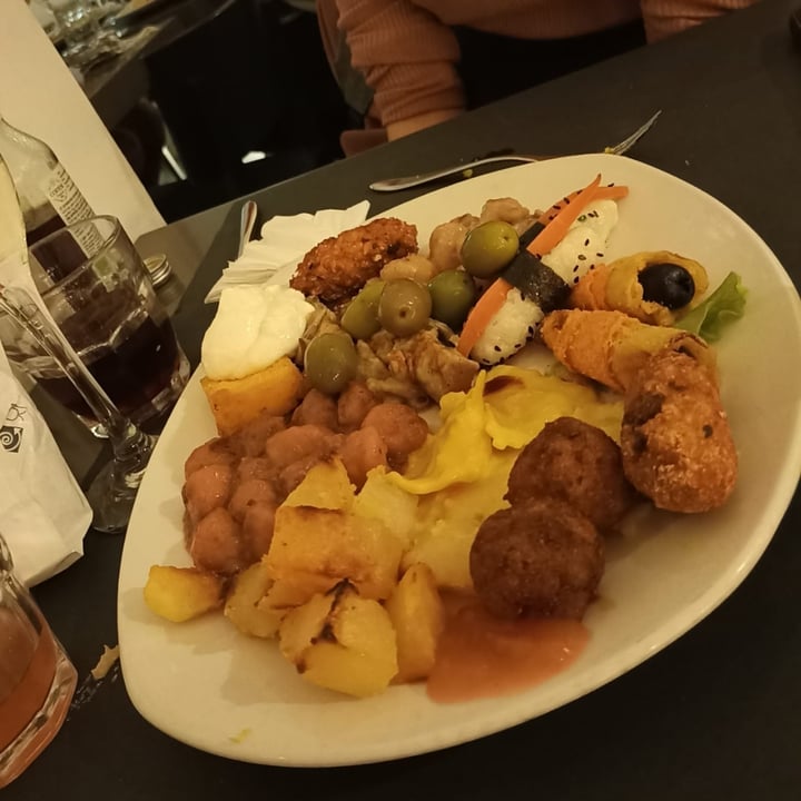 photo of Ops! Piatto misto - buffet shared by @vegangiorgy on  01 Jan 2022 - review