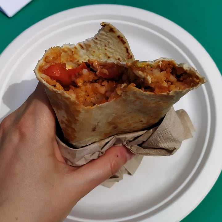 photo of Holy Beach Burritos shared by @eugeniavincenti on  01 May 2022 - review